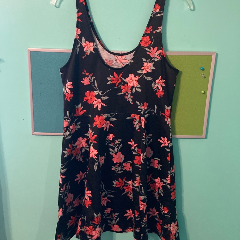 Divided sundress - Picture 2 of 4